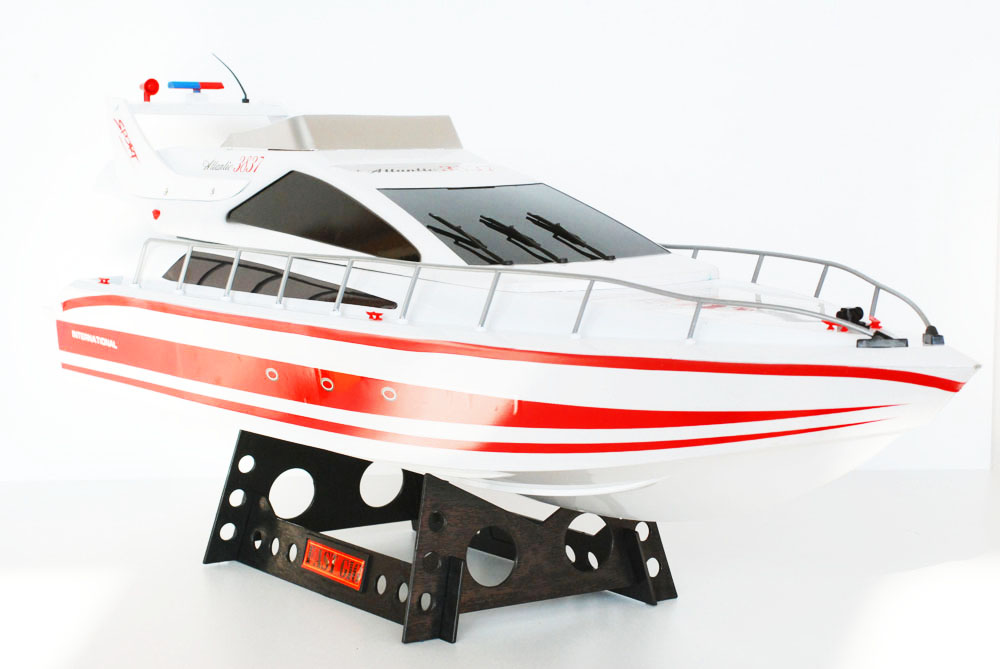 Atlantic Yacht